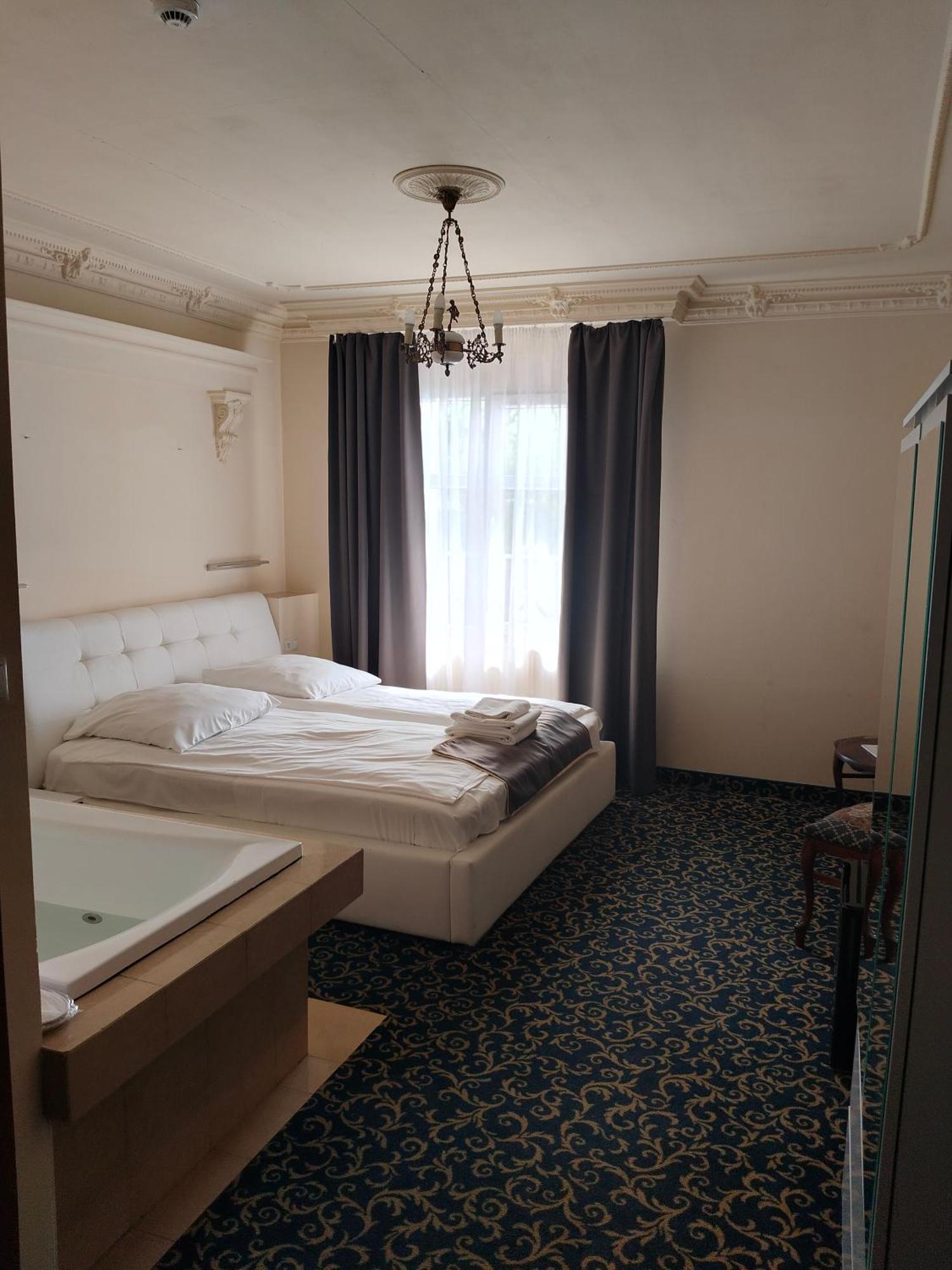 Hotel Venecia Palace Michałowice Εξωτερικό φωτογραφία