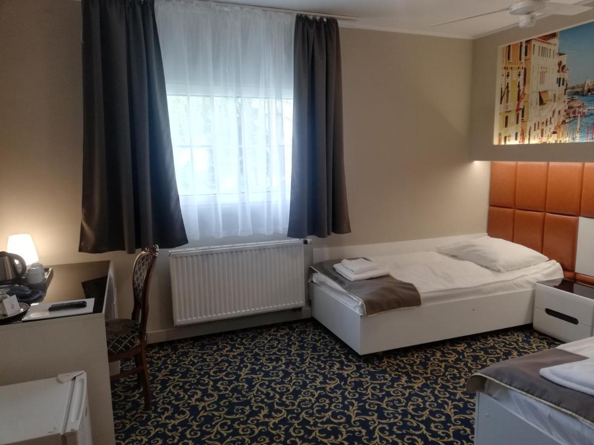 Hotel Venecia Palace Michałowice Εξωτερικό φωτογραφία